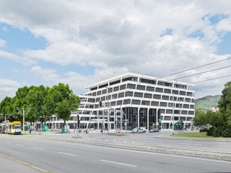 Die neue HeidelCement-Zentrale - hier sitzt der neue Damm & Bierbaum-Kunden - Foto: Thilo Cross